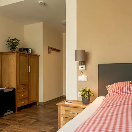 Otel Am Dalwigker Tor Korbach